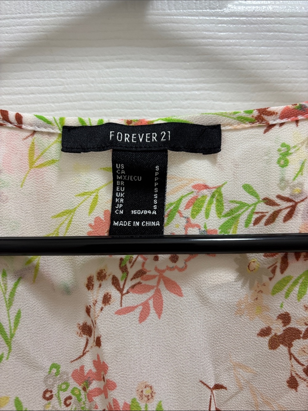 Forever 21 Cream Floral Ruffle Tie-Front Crop Blouse - Picture 2 of 3